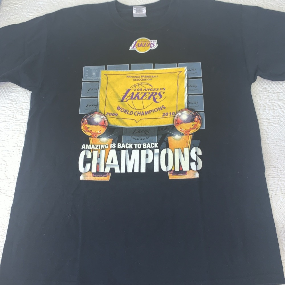 Vintage 2009/2010 Back To Back Los Angeles Lakers NBA Champs T Shirt Size Large